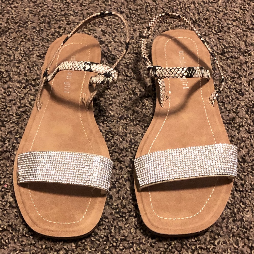 New!! Madden girl sandals size 9